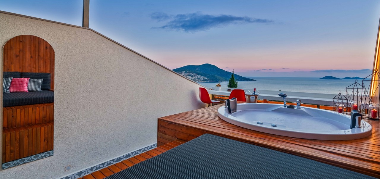 Penthouse With Jacuzzi Lupia Suites Kalkan 10