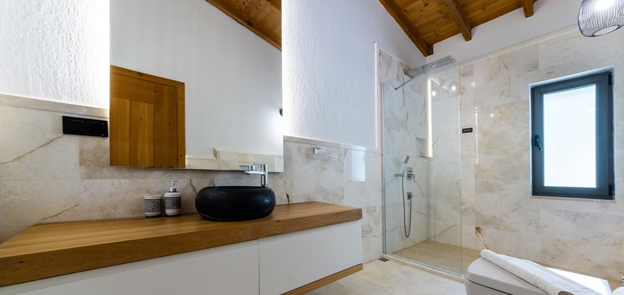 The Waters Edge Kalamar Kalkan 20