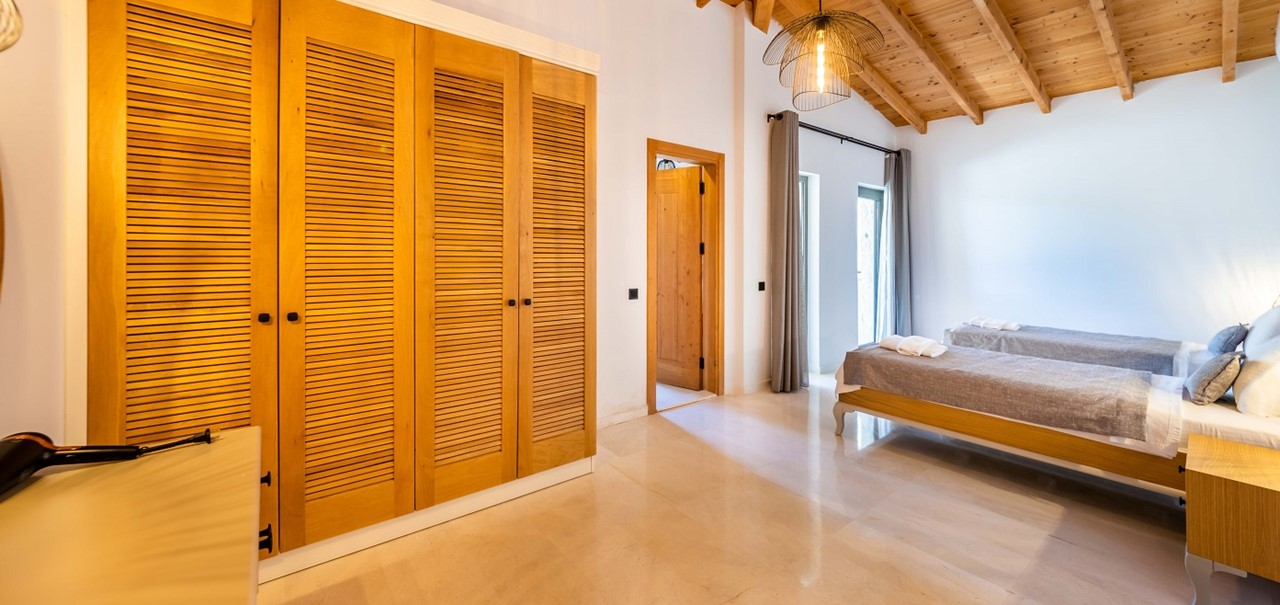 The Waters Edge Kalamar Kalkan 9