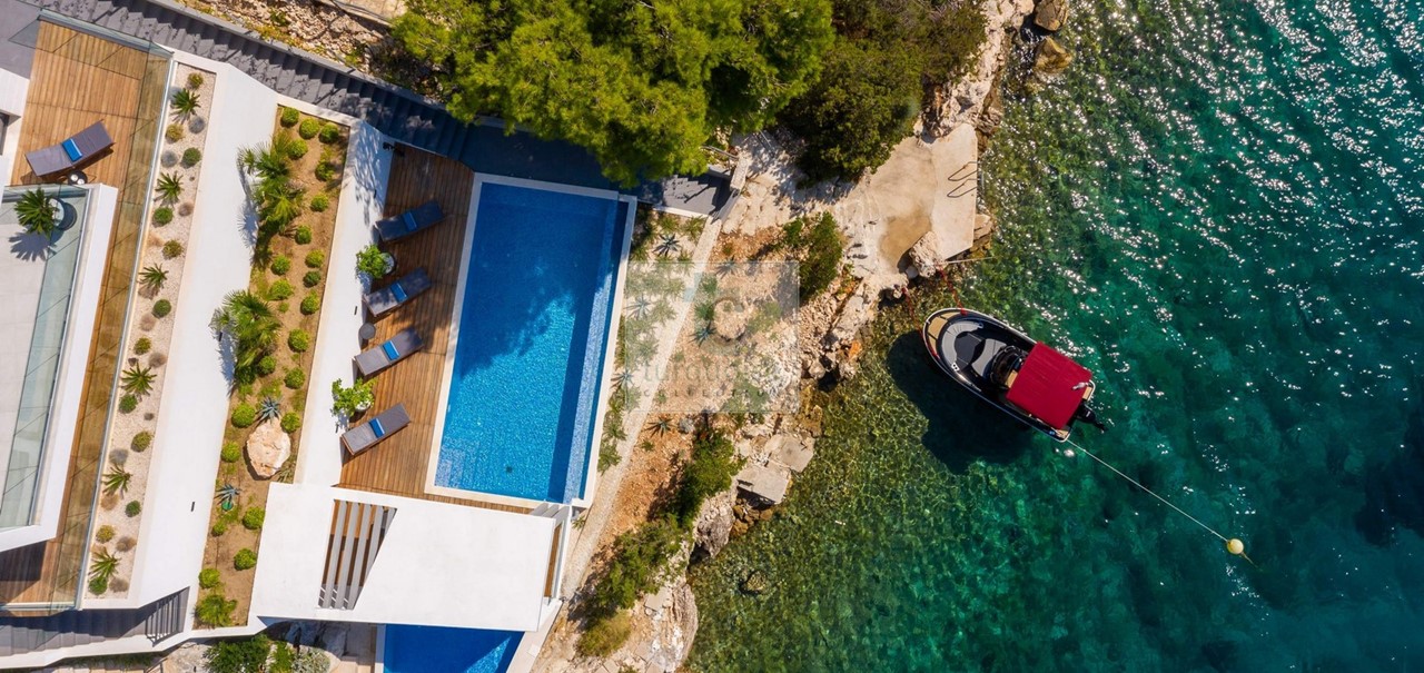 Villa Extravaganza 43