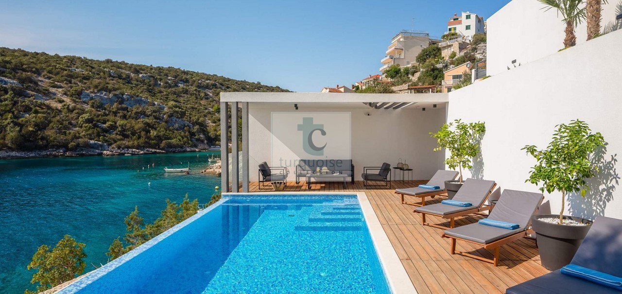 Villa Extravaganza 45