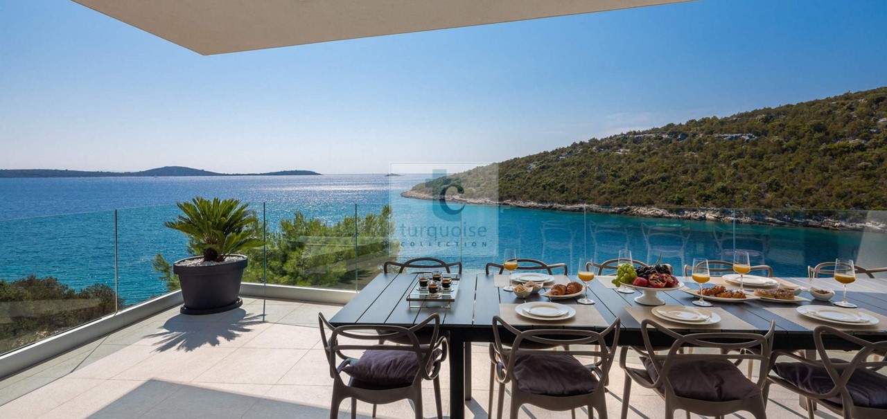 Villa Extravaganza 51