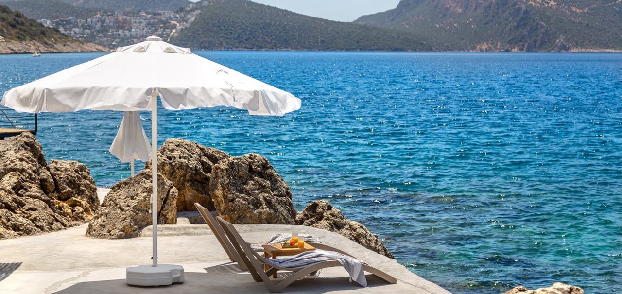 Waters Edge Villas Bathing Platforms 6